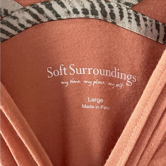 Soft Surroundings Womens Large Go Lively Twist Top in Canyon Sunset - Picture 5 of 11